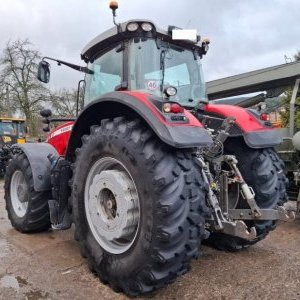 foto 350HP traktor lade 32t MF8690 Massey Ferguson